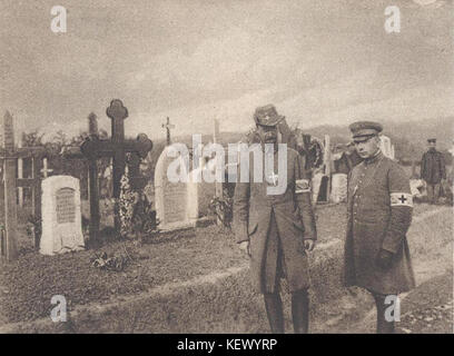 237 K 1 361 15. Aus dem Westen vor. Eine evangelische und eine katholische Feld Kaplan an der Noyon Friedhof. Stockfoto