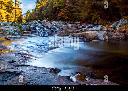 Obere Jackson fällt, Ellis River, Carter Kerbe Straße, Jackson, NH, USA Stockfoto