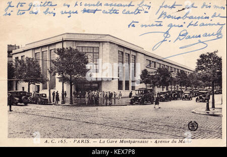 Abeille AC165 Paris La Gare Montparnasse Avenue du Maine Stockfoto