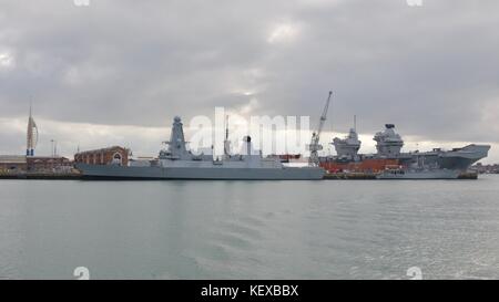 HMS Duncan D37 günstig in Portsmouth Nabel Dockyard Stockfoto