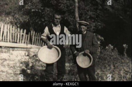 Diese Nummernfolge bezieht sich wahrscheinlich auf eine technische Spezifikation oder einen Produktcode, der in einem Katalog oder einer technischen Dokumentation auf einen bestimmten Artikel oder eine bestimmte Messung verweist. Stockfoto