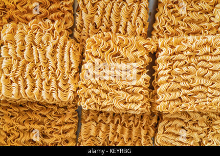 Nahaufnahme der rohen Nudel. Stockfoto