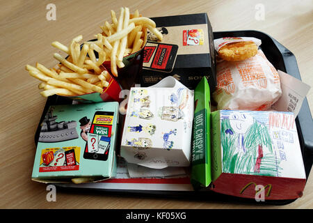 McDonald's Australien Burger, Pommes frites und Hash Brown Stockfoto