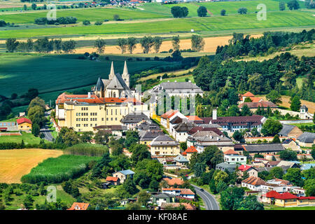 Blick auf spisske podhradie Stadt von spis Schloss, Presov Region, Slowakei Stockfoto