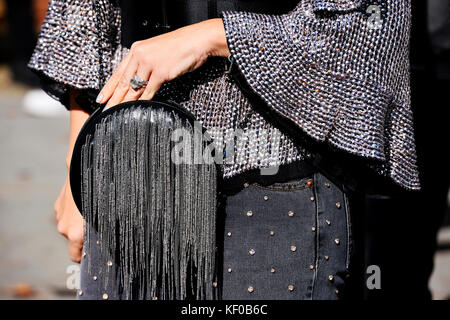 Paris Fashion Week RTW S/S 2018 - Le Grand-Palais - Frankreich Stockfoto