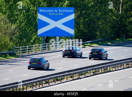 Willkommen in Schottland Schild, wo die M6 trifft die A74 M in der Nähe Gretna Green an der Grenze zwischen England und Schottland. Stockfoto