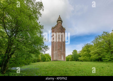 King Alfred's Tower, auch bekannt als The Folly of King Alfred the Great oder Stourton Tower, ist ein Torfsturm in Brewham, Somerset. Stockfoto