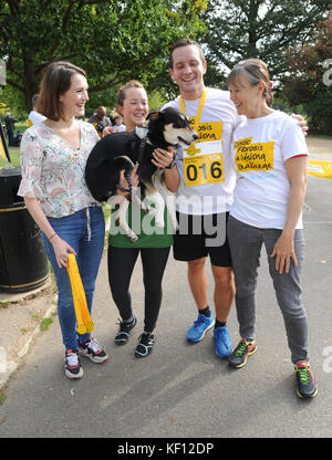 Dulwich Park Fun Run in Unterstützung der Zystischen Fibrose mit einem 10 k, 5k und 1k Spaß rennen mit: Charlotte Ritchie, Jack Ashton, Helen George, Jenny Agutter, Wo: London, Vereinigtes Königreich, wenn: 23 Sep 2017 Credit: WENN.com Stockfoto