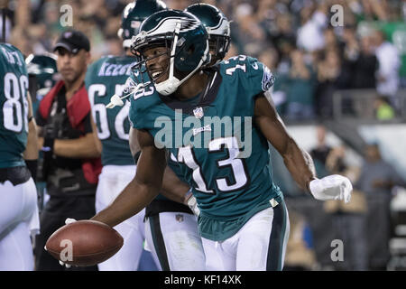Oktober 23, 2017: Philadelphia Eagles wide receiver Nelson Agholor (13) feiert seinen Touchdown während der NFL Spiel zwischen den Washington Redskins und die Philadelphia Eagles am Lincoln Financial Field in Philadelphia, Pennsylvania. Die Philadelphia Eagles gewonnen 34-24. Christopher Szagola/CSM Stockfoto