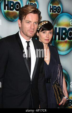 ***DATEIFOTO*** Ewan McGregor und Eve Mavrakis bei HBO's Post 2012 Golden Globe Awards Party im Restaurant Circa 55 am 15. Januar 2012 in Beverly Hills, Kalifornien. © mpi25/MediaPunch Inc Stockfoto