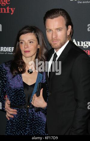 ***DATEIFOTO*** LOS ANGELES, CA - 16. Dezember: Ewan McGregor, Eve Mavrakis im August: Osage County, Los Angeles Premiere, Regal Cinemas, Los Angeles, 16. Dezember 2013. Kredit: Janice Ogata/MediaPunch Inc Stockfoto