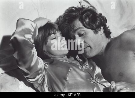 1973 - GEORGE SEGAL GLENDA JACKSON. Ein Hauch von Klasse.still. Kredit: Brut Productions/Unterhaltung Bilder/ZUMAPRESS.com/Alamy Live-Nachrichten Stockfoto