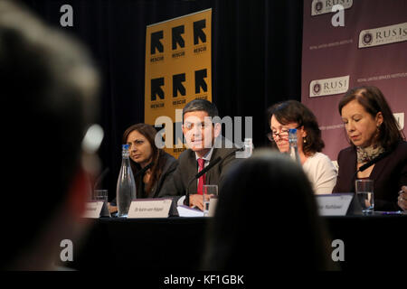 London, Großbritannien. 25. Oktober, 2017. David Miliband, Chief Executive des International Rescue Committee (IRC) und ehemaliger britischer Außenminister, Rede auf der RUSI think tank in London über die syrischen Konflikts, am 25. Oktober 2017. Quelle: Dominic Dudley/Alamy leben Nachrichten Stockfoto