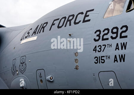 Ein USAF 315 Airlift Wing Boeing C-17A Globemaster III an der RNAS Yeovilton International Air Tag 2017 Stockfoto