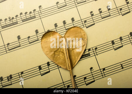 Noten und herzförmige Symbol Stockfoto