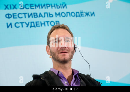 Nick Vujicic, ein australischer Coach und Motivationstrainer, mit Tetra geboren - Amelia Syndrom, gibt eine Pressekonferenz in Sotschi, Russland Stockfoto