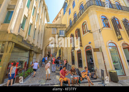 Arch von Almedina Coimbra Stockfoto