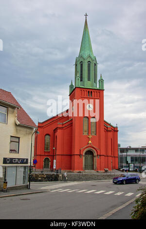 Hellrote St.-Petri-Kirche oder „Petrikirken“ im Stadtzentrum von Stavanger, erbaut von Fritz von der Lippe Stockfoto
