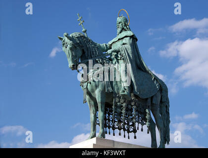 Bronze Statue der hl. Stephanus Fischerhochburg obere Buda Budapest Ungarn Stockfoto