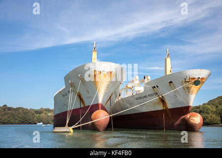 Tanker vor Anker in den Fluss Fal, Falmouth, Cornwall, Großbritannien Stockfoto