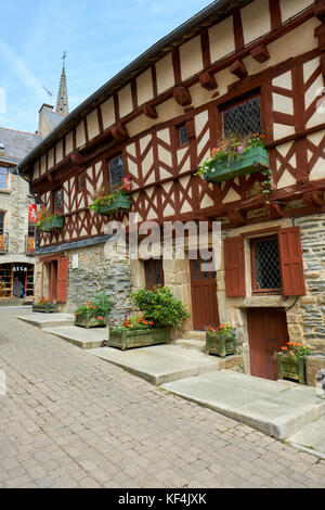 Die mittelalterliche Festung Stadt Josselin im Tal stürzen im Morbihan Bretagne Frankreich. Stockfoto