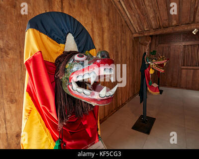 Barong Maske Plok aus Ost Java. Setia Darma Haus von Masken und Puppen, Mas, Ubud, Bali, Indonesien. Stockfoto