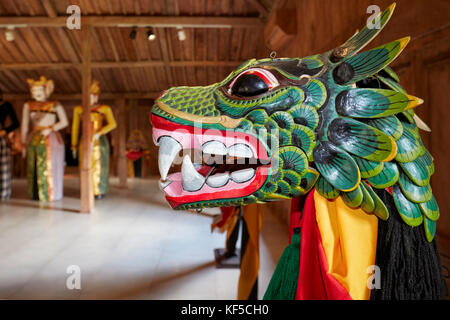 Barong Maske Plok aus Ost Java. Setia Darma Haus von Masken und Puppen, Mas, Ubud, Bali, Indonesien. Stockfoto