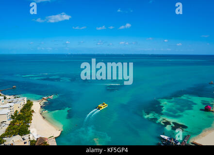 Luftbild von Cancun Hotel Zone in Playa Linda in Mexiko Stockfoto