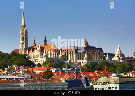 Der Fischerbastei und der Matthiaskirche in Budapest, Ungarn Stockfoto