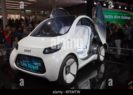 Frankfurt, Deutschland - 20.September 2017: elektrische Smart Vision eq fortwo City Car auf der Frankfurter Internationalen Automobilausstellung 2017 Stockfoto