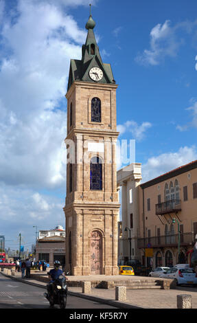 Tel Aviv - yaffa, izrael - November 2, 2016: Tel Aviv ist eine Stadt in Israel, die auf mediterranen Küste des Landes entfernt. Uhrturm auf yefet Stockfoto