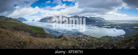 Skaftafellsjokull Gletscher in Island. panorama bild von 9 Schüsse. Stockfoto