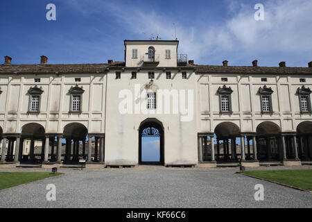 Heiligtum von Oropa Eingang des Hofes, ist eine Gruppe von römisch-katholischen Gebäuden in Biella, Italien Stockfoto