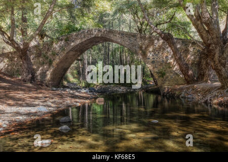 Tzelefos-Brücke, Paphos, Zypern Stockfoto