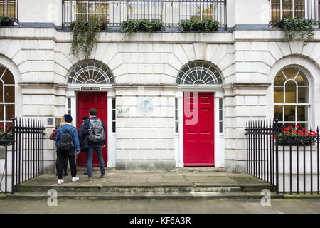 Von Arup Boston Haus, das ehemalige Haus der Architekten Robert Adam in Fitzroy Square, Westminster, London, Großbritannien. Stockfoto