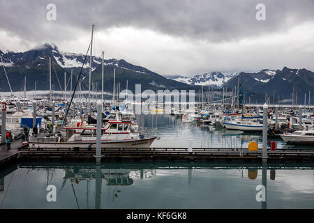 Usa, Alaska, Seward, einen Blick auf den Hafen und den Jachthafen von Seward Stockfoto