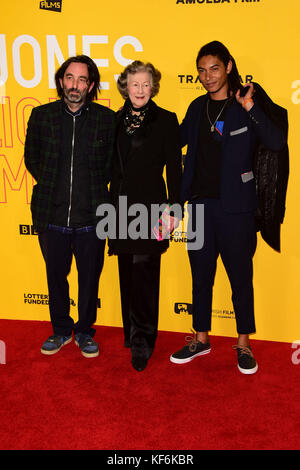 London, Großbritannien. 25 Okt, 2017. Ivor Guest und Paulo Goude Teilnahme an der UK Premiere von Grace Jones am BFI Southbank. 25.Oktober 2017 Quelle: Peter Phillips/Alamy leben Nachrichten Stockfoto