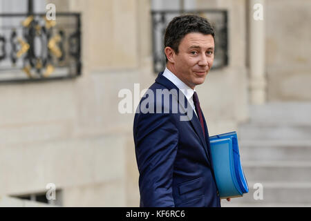 Paris, Frankreich. 25 Okt, 2017. Benjamin griveaux, - 25/10/2017 - Frankreich/Ile-de-France (Region) / Paris - Benjamin griveaux, Freigabe der französische Ministerrat vom 25. Oktober 2017 Credit: Le pictorium/alamy leben Nachrichten Stockfoto