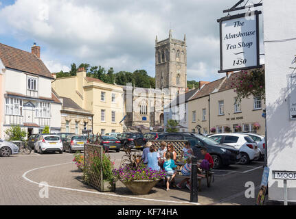 Kirche des Hl. Johannes des Täufers, das Quadrat, Axbridge, Somerset, England, Vereinigtes Königreich, Stockfoto