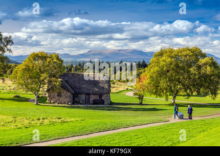 Die alte Leanach Reetdachhaus im Culloden Battlesite Standort in der Nähe von Inverness, Schottland, Großbritannien Stockfoto