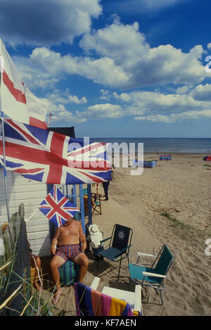 Patriotische Strandhütten an Stelle der Kapelle. Kapelle St. Leonards. In der Nähe von Skegness. Lincolnshire. England. UK Stockfoto