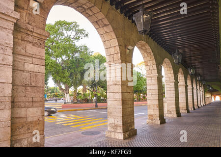 Merida city arcade Bögen von Yucatan in Mexiko Stockfoto