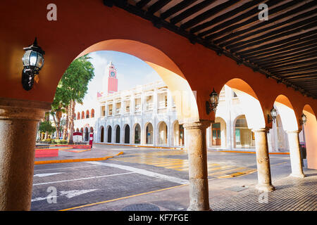 Merida city arcade Bögen von Yucatan in Mexiko Stockfoto