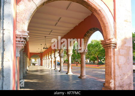 Merida city arcade Bögen von Yucatan in Mexiko Stockfoto