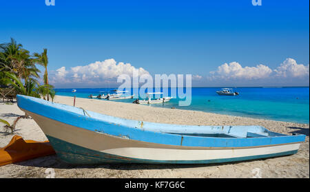 Puerto Morelos Beach Boat in Mayan Riviera Maya Mexiko Stockfoto