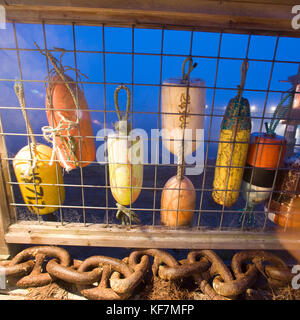 Usa, Kalifornien, Nick's Cove, Angeln Bojen in der Nacht, Tomales Bay Stockfoto