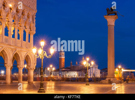 Venedig Italien Venedig Campanile San Giorgio Maggiore Dogen Palast Palazzo Ducale und venezianischen Lamp Post Venedig EU Europa Stockfoto