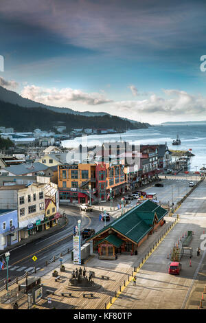 Usa, Alaska, Ketchikan, Blick auf die Stadt befindet sich direkt vor dem Hafen von Ketchikan Stockfoto