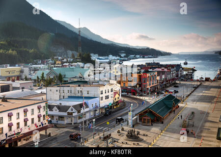 Usa, Alaska, Ketchikan, Blick auf die Stadt befindet sich direkt vor dem Hafen von Ketchikan Stockfoto