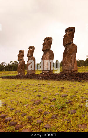 Easter Island, Chile, Isla de Pascua, Rapa Nui, die Ahu Akivi ist ein heiliger Ort in Rapa Nui, die auf den Pazifischen Ozean, hat die Website Seve Stockfoto